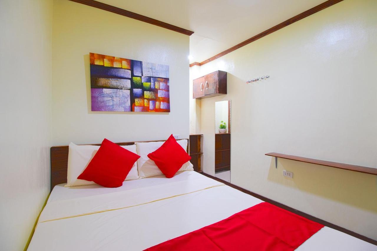 Oyo 788 Lisa'S Guesthouse Моалбоал Экстерьер фото
