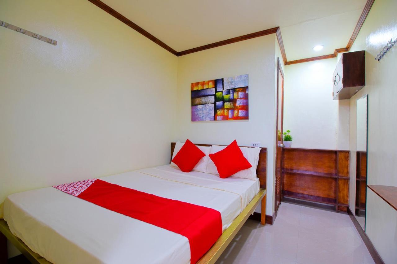 Oyo 788 Lisa'S Guesthouse Моалбоал Экстерьер фото
