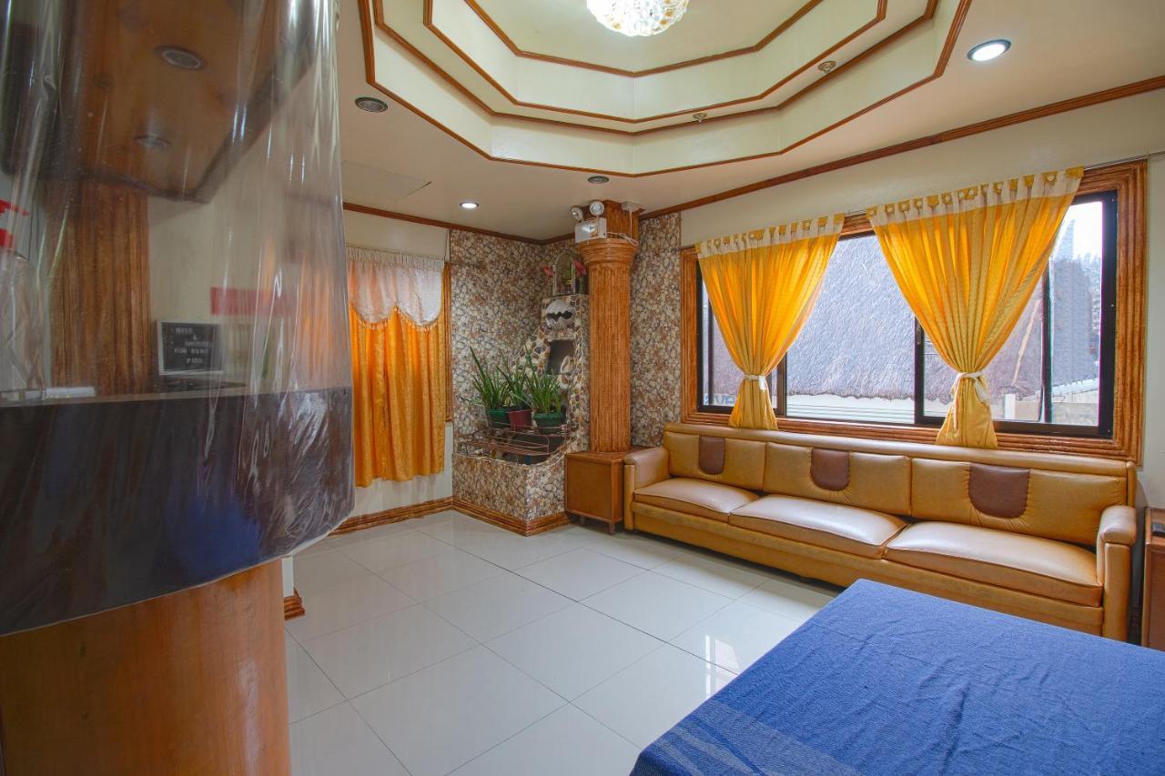 Oyo 788 Lisa'S Guesthouse Моалбоал Экстерьер фото